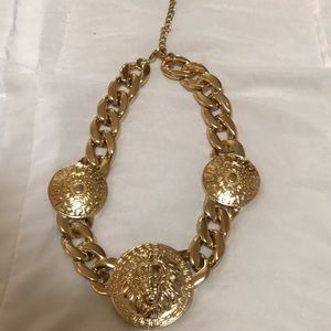 Gold Fashion Chunky Necklace